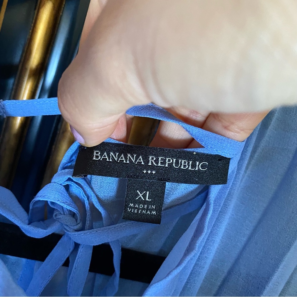 Banana Republic Chiffon Pleated Maxi Dress - Picture 9 of 9